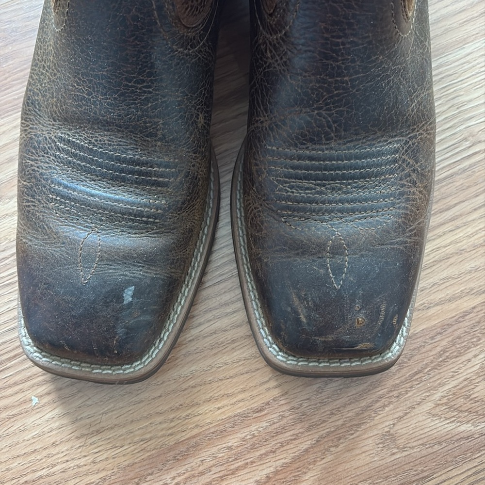 Men Ariat Dark Brown Western Boots - Picture 2 of 5
